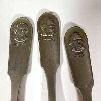 LOT 159: "The Bi-Centennial Spoon Collection" from The Franklin Mint with Wooden Display Rack