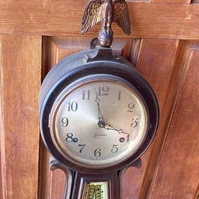 LOT 161: Vintage Alden Eight Day Banjo / George Washington Wall Clock with Key by The Sessions Clock Co