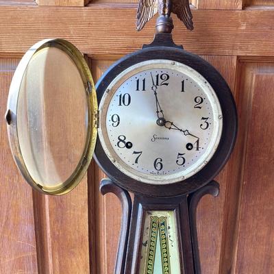 LOT 161: Vintage Alden Eight Day Banjo / George Washington Wall Clock with Key by The Sessions Clock Co