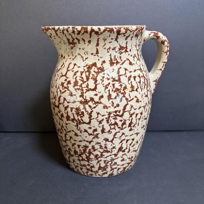 LOT 190: Vintage Stoneware: Blue 9" Made in USA Mixing Bowl, Roseville USA #346 Small Crock & Made in USA Red Spongeware Pitcher