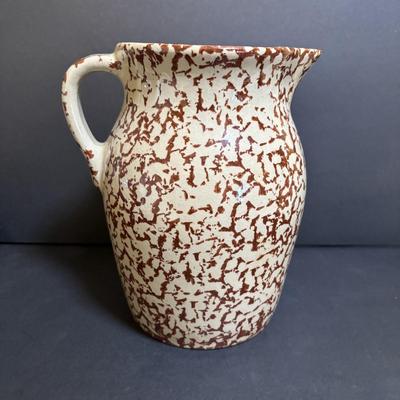 LOT 190: Vintage Stoneware: Blue 9" Made in USA Mixing Bowl, Roseville USA #346 Small Crock & Made in USA Red Spongeware Pitcher