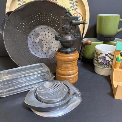 LOT 192: Vintage Primitive Colandar w/Vintage Kitchen Utensils, Anchor Hocking Fire King Coffee/Tea Mug, Unmarked Frog Coffee/Tea Mugs...