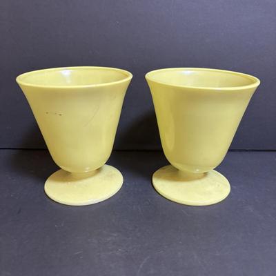 LOT 93: Vintage Hazel Atlas Collections of Glassware: Set of 4 Red Candy Stripe & White Tumblers, Moderntone Platonite...