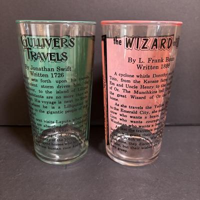 LOT 197: Vintage Libbey Story Book Glasses: Alice in Wonderland, Tom Sawyer, Wizard of Oz & Gulliver's Travels