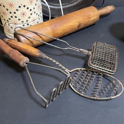 LOT 198: Vintage Country Kitchen Utensils