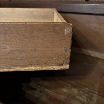 LOT 205: Beautiful Antique Kitchen Hutch/Dry Sink