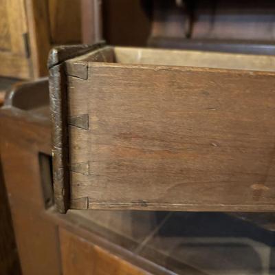 LOT 205: Beautiful Antique Kitchen Hutch/Dry Sink