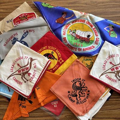 LOT 805: Vintage Boy Scout Bandanas (20)