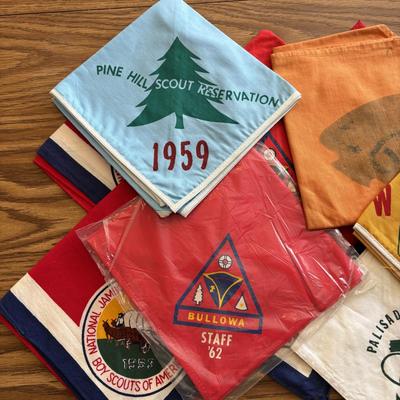 LOT 805: Vintage Boy Scout Bandanas (20)
