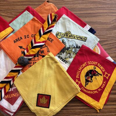 LOT 800: Vintage Boy Scout Bandanas