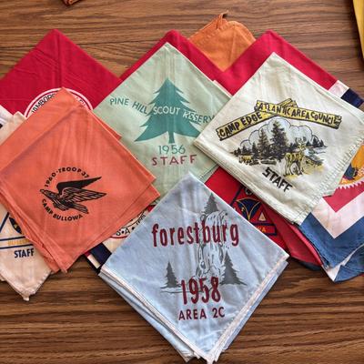 LOT 800: Vintage Boy Scout Bandanas
