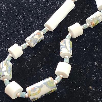 Vintage Chinese floral bead necklace