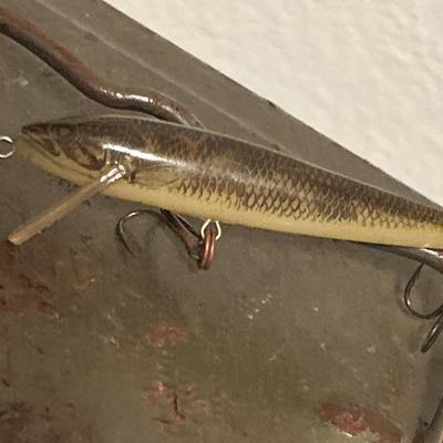 Vtg. Tackle box & tackle
