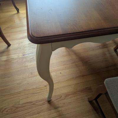 Richardson Brothers Co. Dining Room Table With 6 Chairs & Leaf