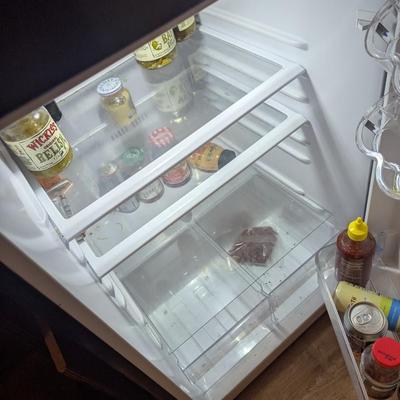 Magic Chef Refrigerator & Freezer 55 1/2" Tall
