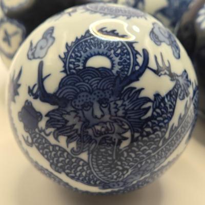 LOT 10L: Wicker Basket with Seven Blue and White Ceramic Decor Balls