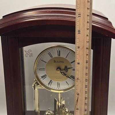 LOT 11L: Bulova Mantle Clock