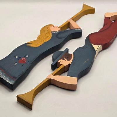 LOT 16L: Hand Painted Country Decor & Recipe Box