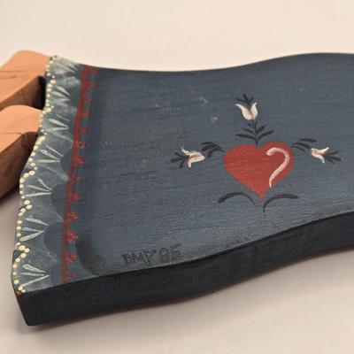 LOT 16L: Hand Painted Country Decor & Recipe Box