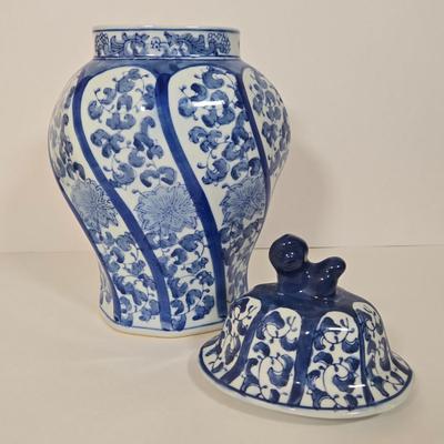 LOT 18L: Variety of Unknown Maker Vase, Plate, Plant Pot & Jar