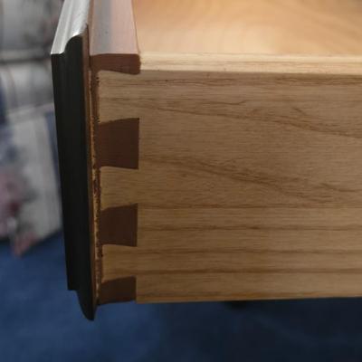 LOT 26L: Traditional Queen Anne Style Coffee Table & Two End Tables