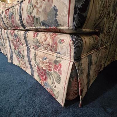 LOT 27L: Broyhill 3 Seat Sofa with 2 Accent Pillows