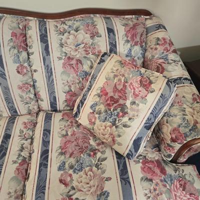 LOT 27L: Broyhill 3 Seat Sofa with 2 Accent Pillows