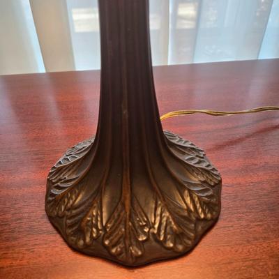 LOT 29L: Tiffany Style Table Lamp