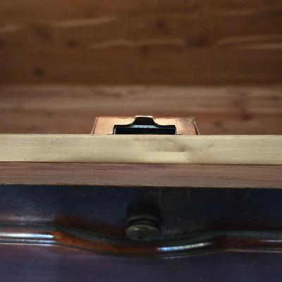 LOT 33L: Queen Anne Style Cedar Chest