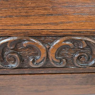 LOT 37D: 1847 Rogers Bros. Silverplate Flatware in Wooden Box