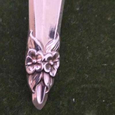 LOT 37D: 1847 Rogers Bros. Silverplate Flatware in Wooden Box