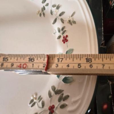 LOT 38D: Pfaltzgraff Winterberry Set of 12 Mugs, Platter, Glass Plate, Butter Dish, & Casserole Pan