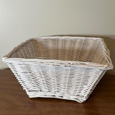 LOT 46B: White Wicker Vanity, Bench, Side Table & Basket Collection