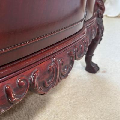 LOT 52C: Vintage Mahogany 5 Drawer Dresser