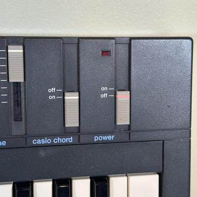 LOT 59A: Casio PT-100 Electric Keyboard