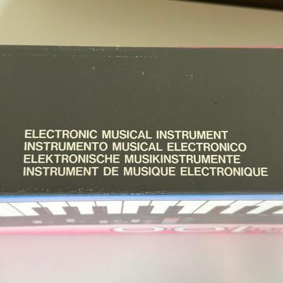 LOT 59A: Casio PT-100 Electric Keyboard