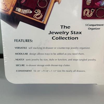 LOT 62A: Small Jewelry Ardmore w/ Neatnix Jewelry Star & More