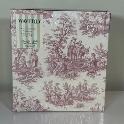 LOT 62A: Small Jewelry Ardmore w/ Neatnix Jewelry Star & More