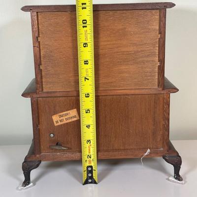 LOT 62A: Small Jewelry Ardmore w/ Neatnix Jewelry Star & More