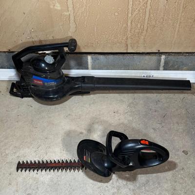 LOT 65G: Toro Super Blower & Black & Decker 17” Hedge Trimmer