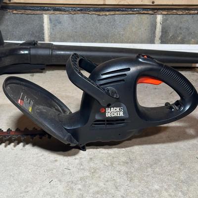 LOT 65G: Toro Super Blower & Black & Decker 17” Hedge Trimmer