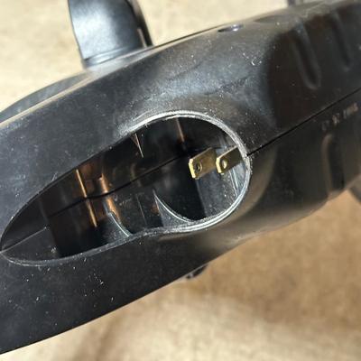 LOT 65G: Toro Super Blower & Black & Decker 17” Hedge Trimmer