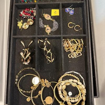 Costume Jewelry Lot - C