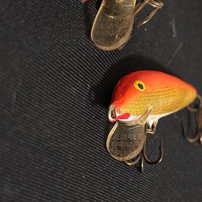 Vtg. Fishing lures & spinners