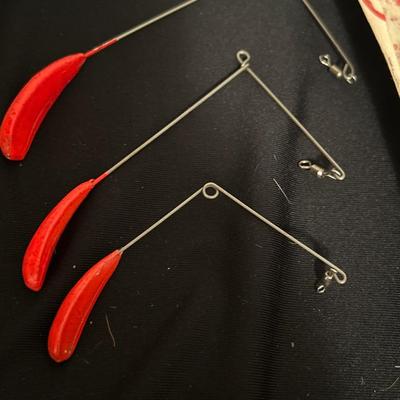 Vtg. Fishing lures & spinners