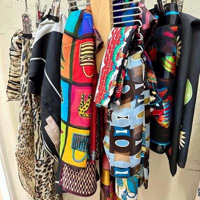 Handbag & Scarf / Purse lot - J