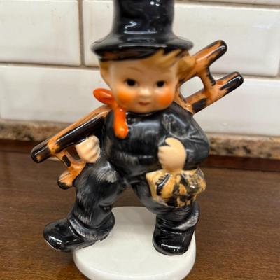 1 of 2 Hummel Chimney Sweep with Ladder Figures KF40 - TMK-5