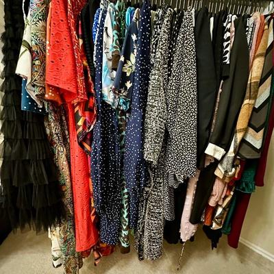 Women's Plus size Clothes - Lot B - Dresses (Lots are on single rods). XL - 3XL