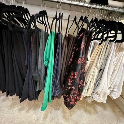 Women's Plus Size Clothes - Lot E (Lots are on single rods) XL- 3XL