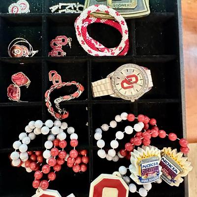 Women's Clothes - Lot H - OU Theme Jewelry & Shoes size 9